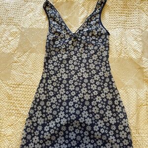 Blue and Gray Sleeveless Chemise with Floral Print and V-Neckline